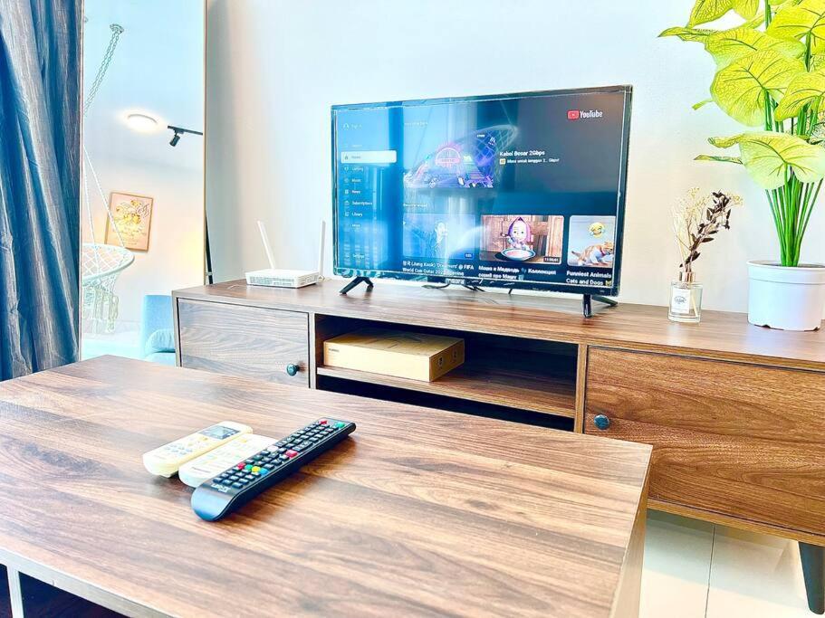 G 1-5Pax Cozy Home Trefoil Setia Alam 100Mps Wifi & Tv Sccc Exterior photo